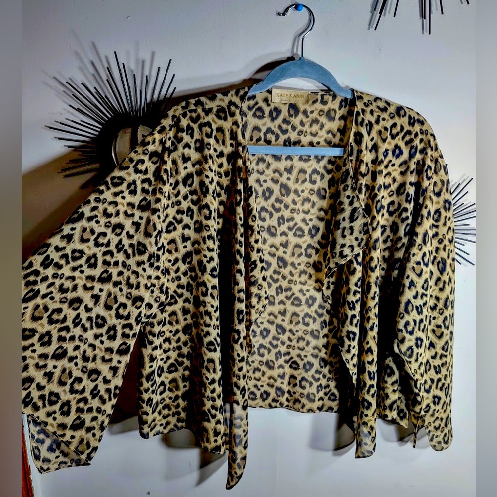 Leopard print coverup 🐆